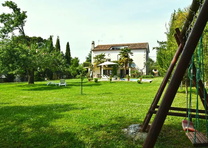 Villa Micheline Kosinozici